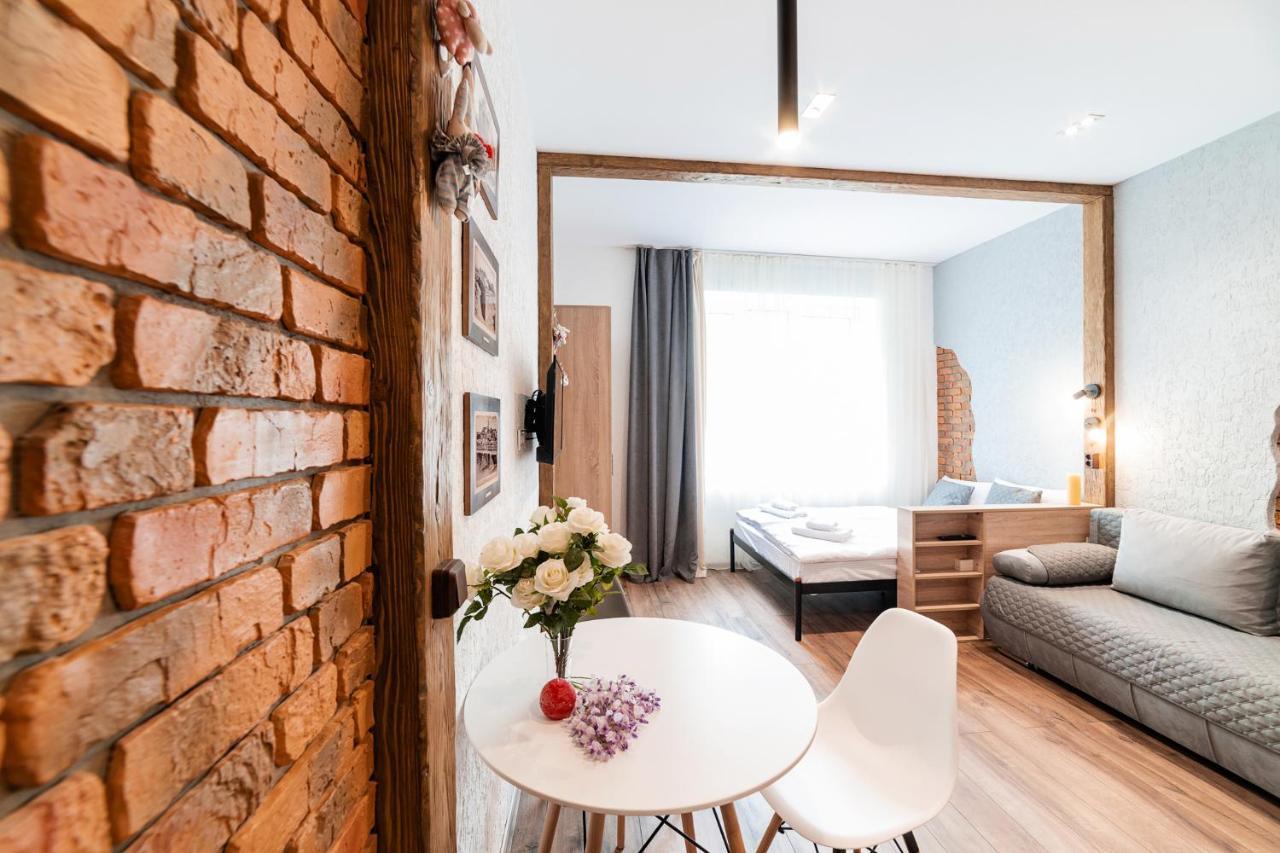 Затишні Смарт-Квартири В Історичному Центрі! Apartment Uzhhorod Exterior photo